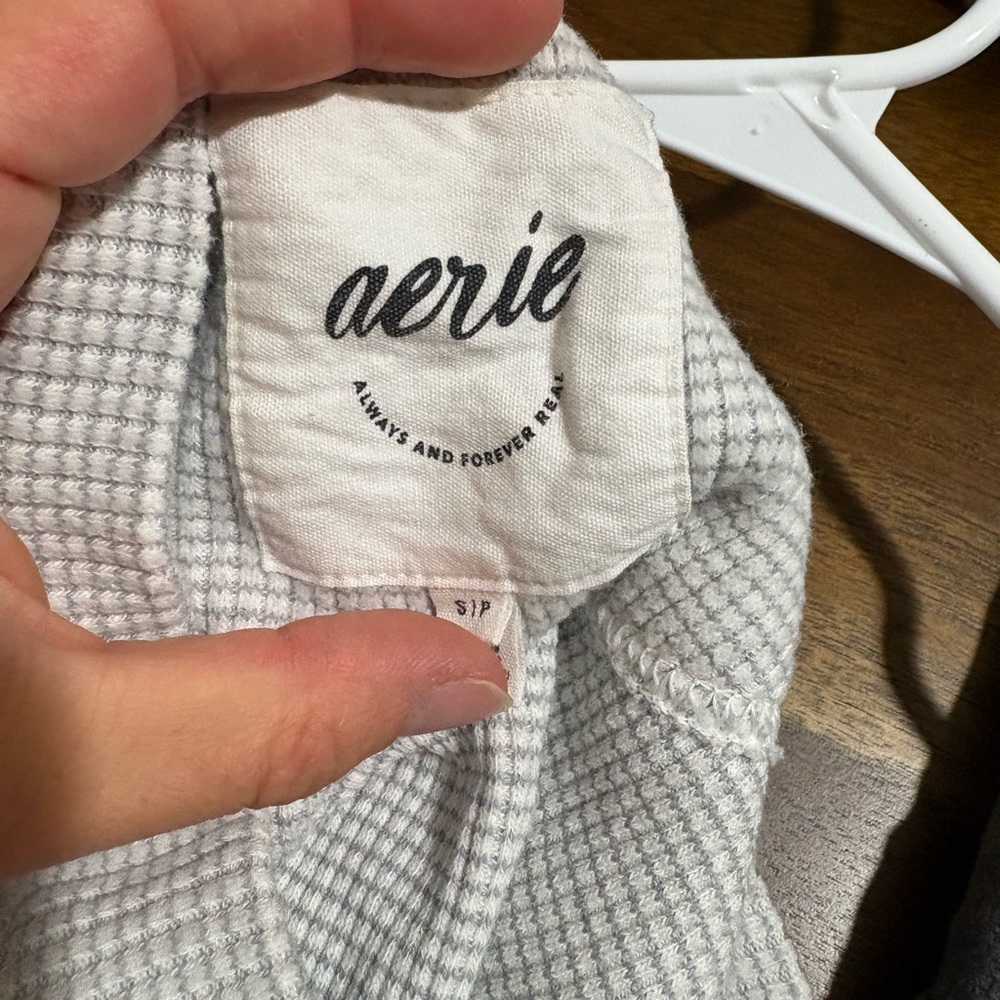 Aerie Light Gray Waffle Knit Top - Picture 2 of 2